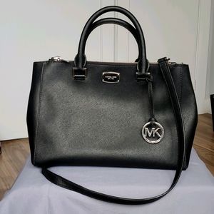 Michael Kors Kellen Medium Saffiano Leather (black
